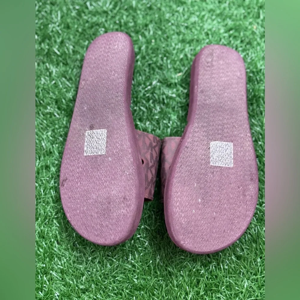 Michael Kors Mauve Slide Sandals Size 6M‎